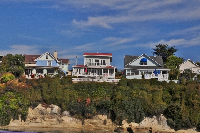 homes in the area of the boardwalk